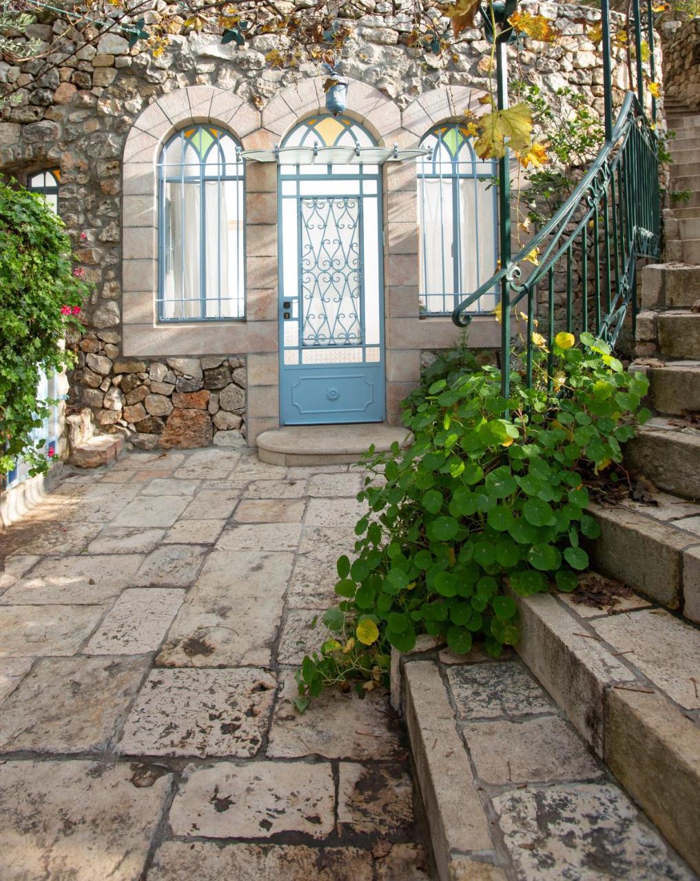 Above The Spring Bed and Breakfast Jeruzalem Buitenkant foto